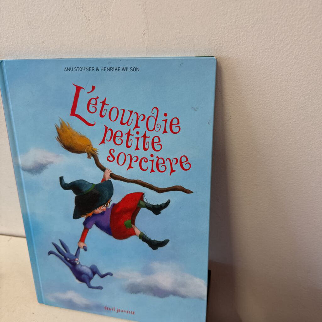 l'etourdie petite sorciere