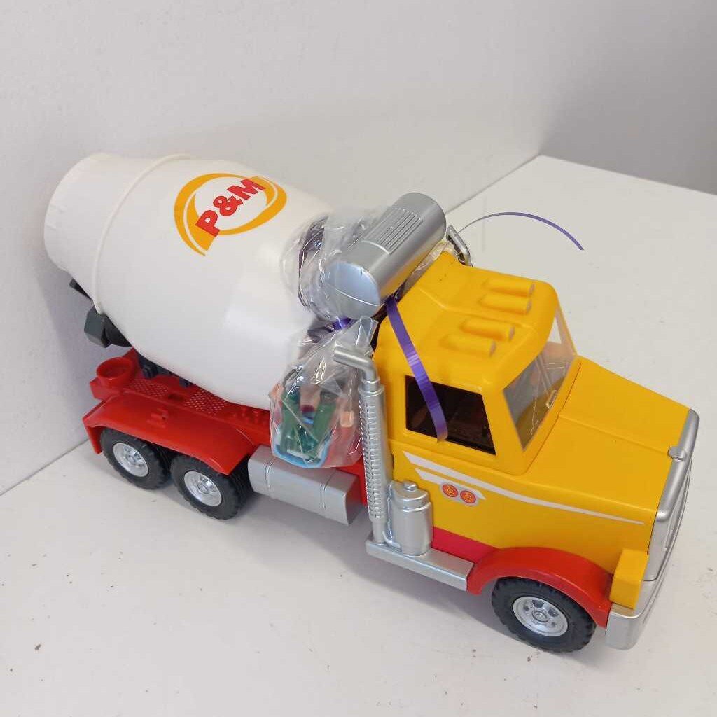 Camion à ciment 9116