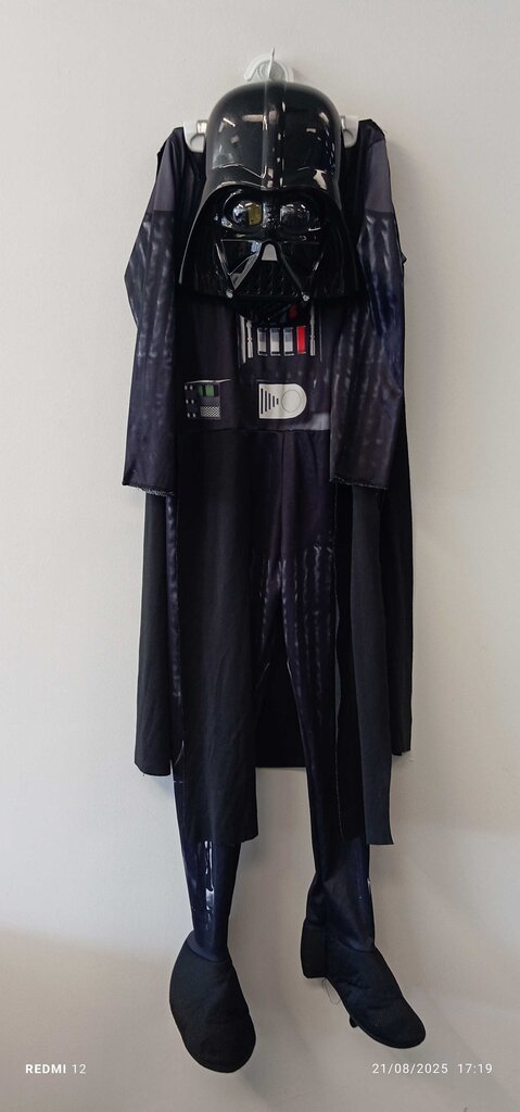 costume