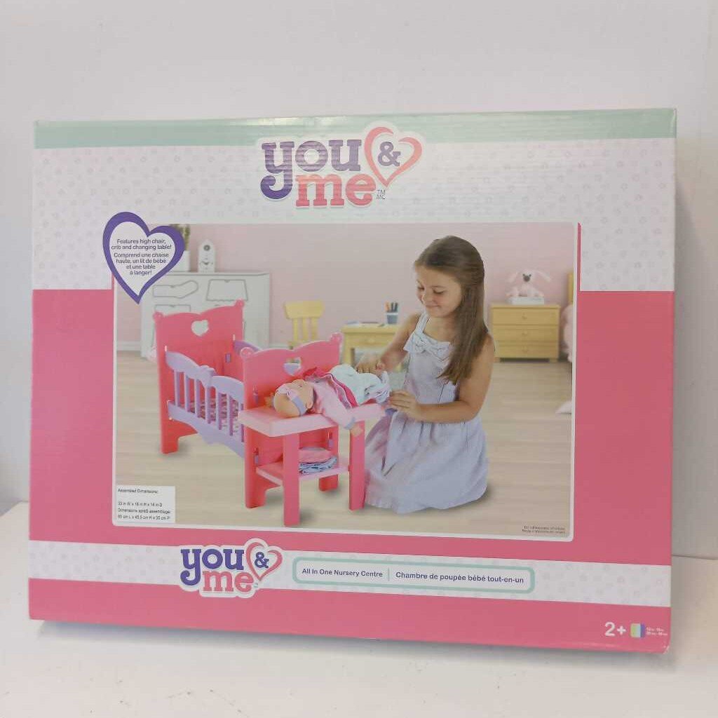 chambre de poupee NEUF