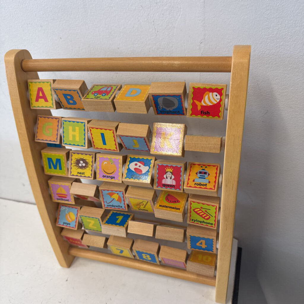 alphabet en bois